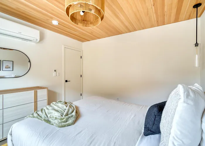 Alberta Arts District Hideaway- Stylish Townhome